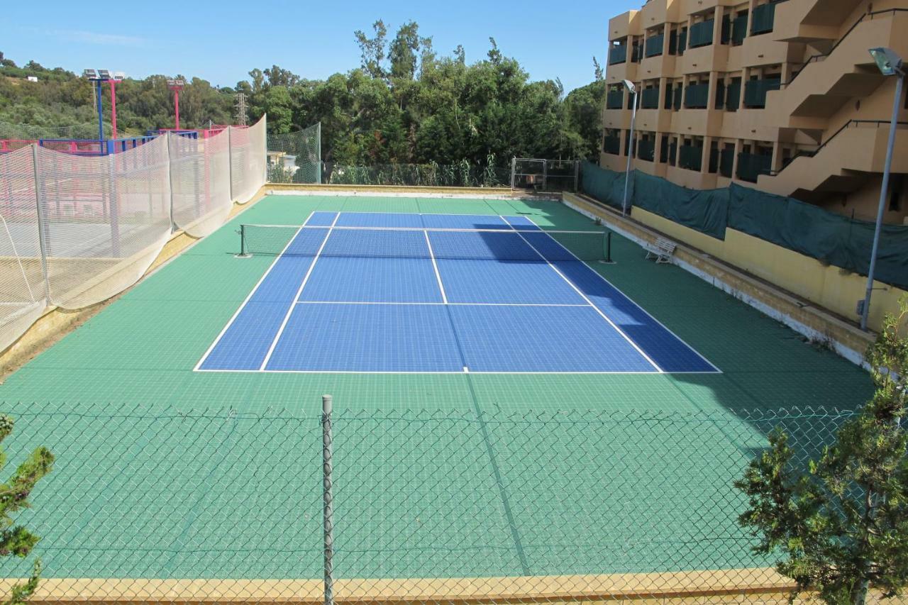 Apartamento En Los Patios De Santa Maria Golf Marbella Exterior photo